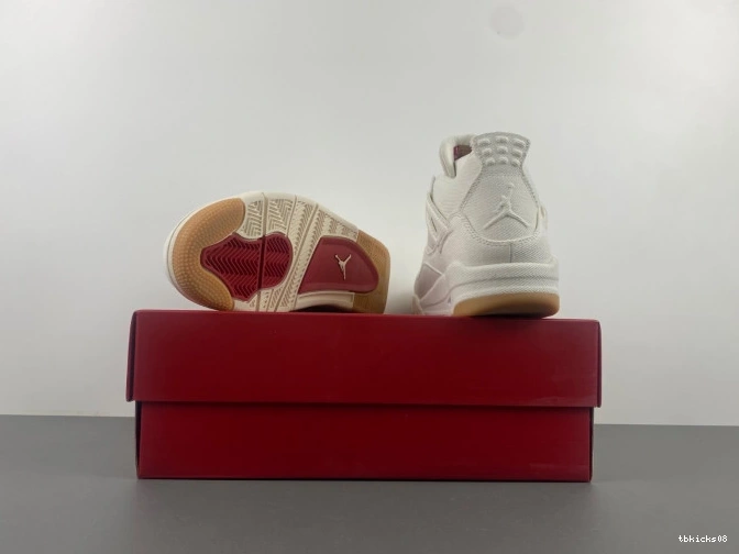Rep TBkick x 4 AO2571-100 'White' Levi's Jordan Air 0813